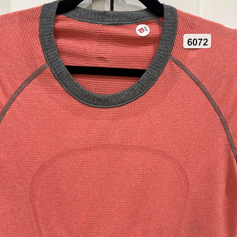 (6072) Lululemon Run: Swiftly Tech Short Sleeve C… - image 2